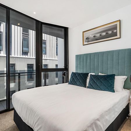The Eminence Apartments By Cllix Melbourne Bagian luar foto