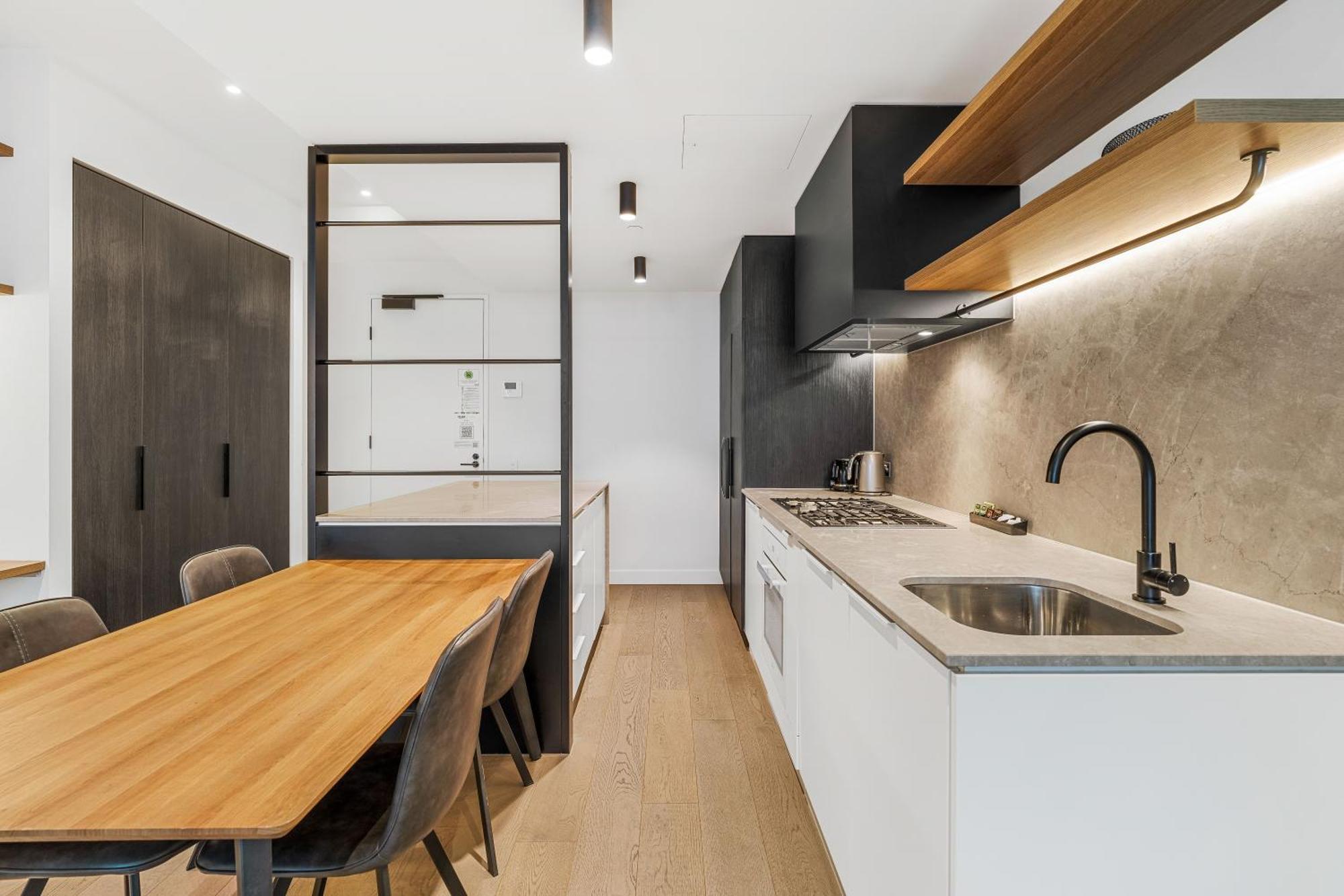 The Eminence Apartments By Cllix Melbourne Bagian luar foto