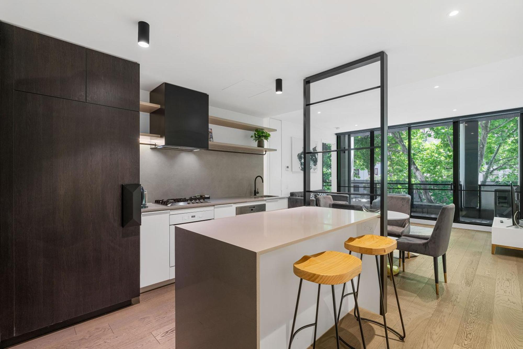 The Eminence Apartments By Cllix Melbourne Bagian luar foto