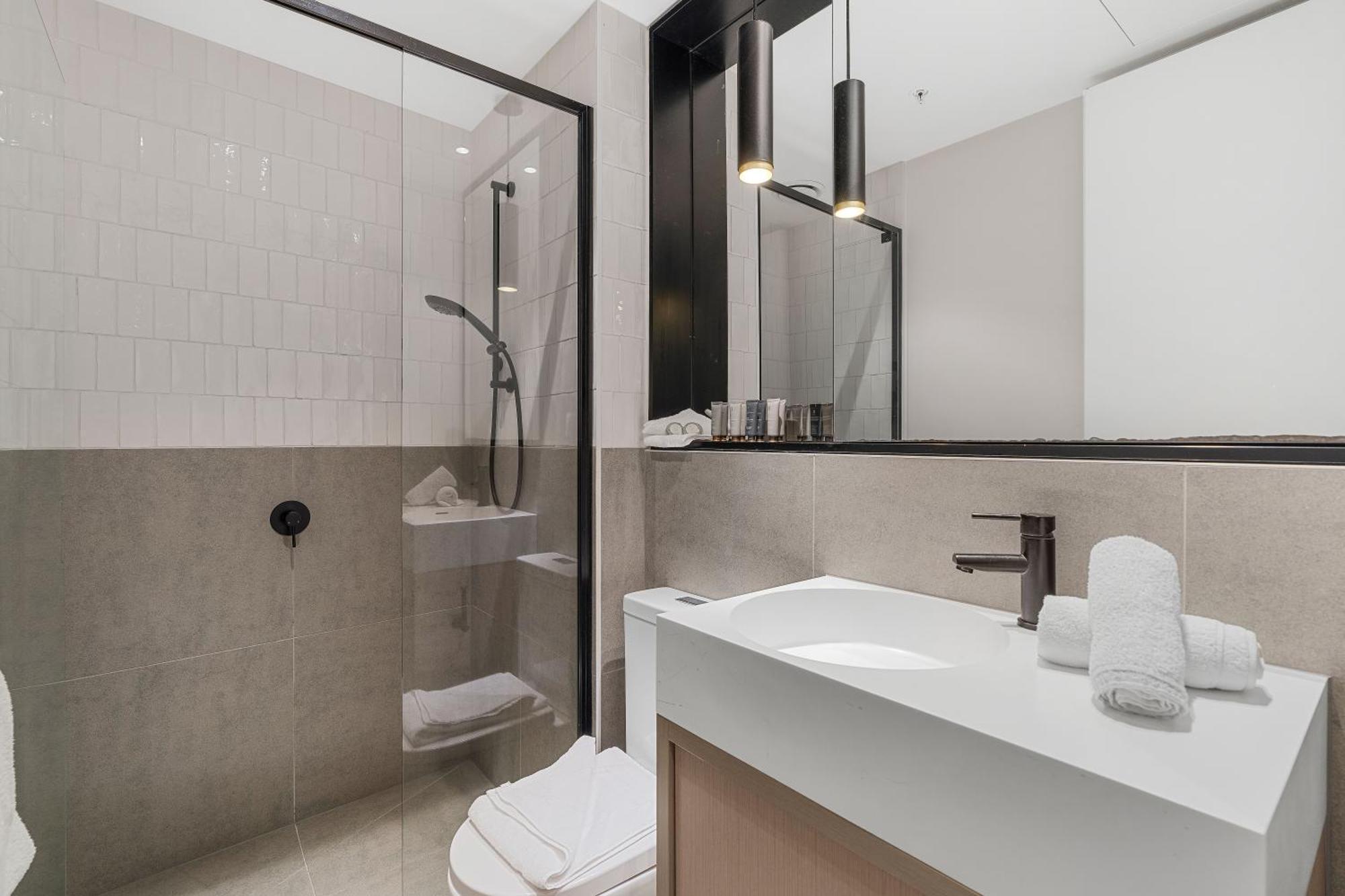 The Eminence Apartments By Cllix Melbourne Bagian luar foto