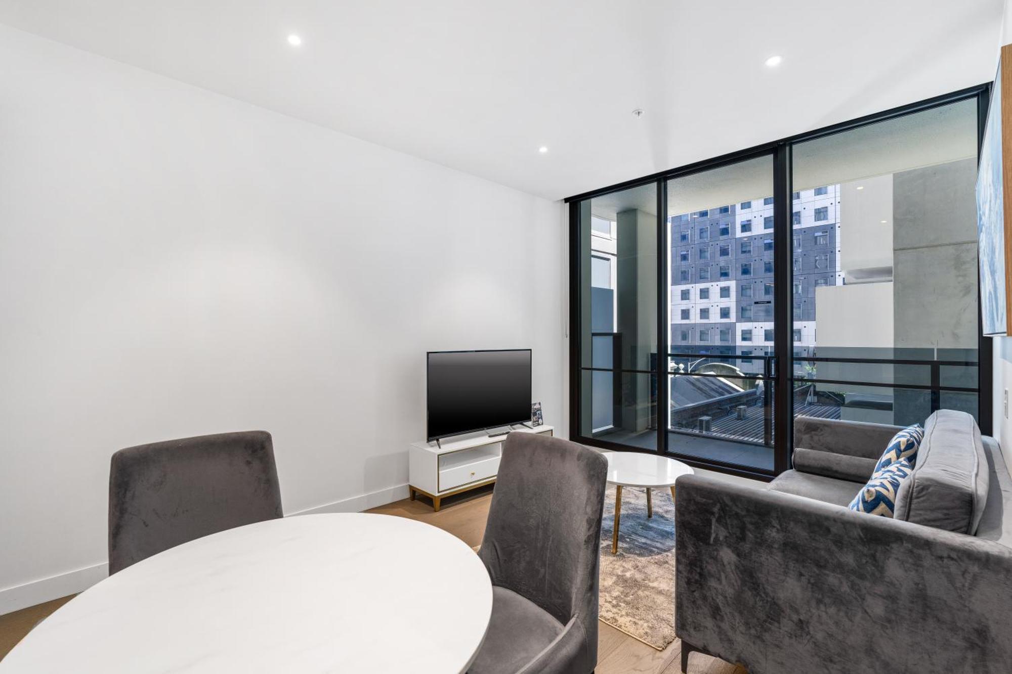 The Eminence Apartments By Cllix Melbourne Bagian luar foto