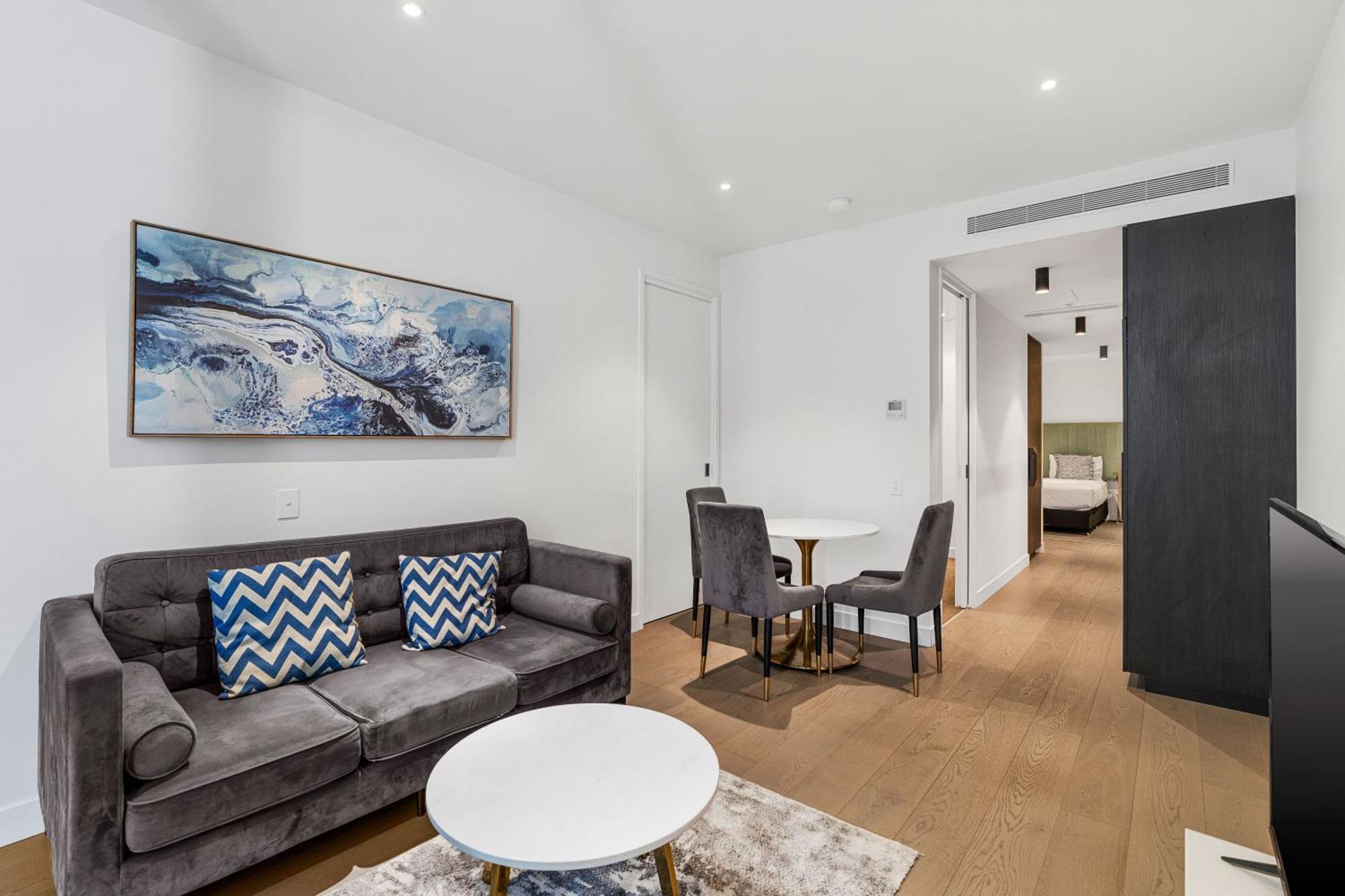 The Eminence Apartments By Cllix Melbourne Bagian luar foto