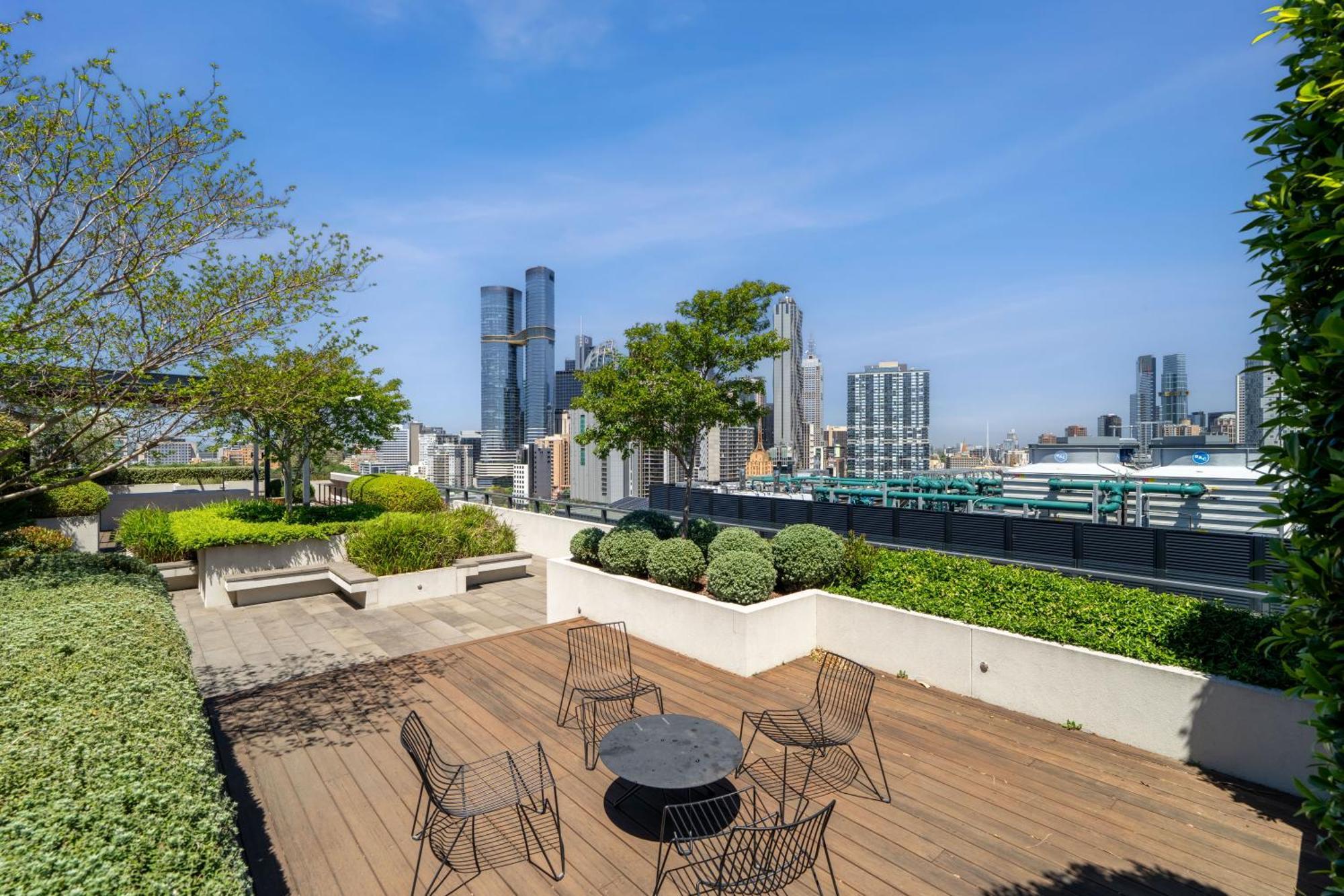 The Eminence Apartments By Cllix Melbourne Bagian luar foto