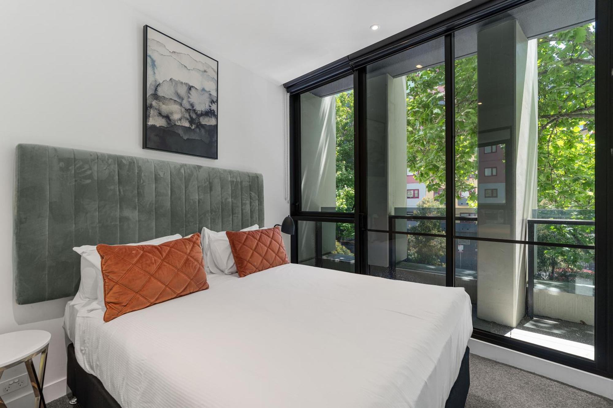 The Eminence Apartments By Cllix Melbourne Bagian luar foto