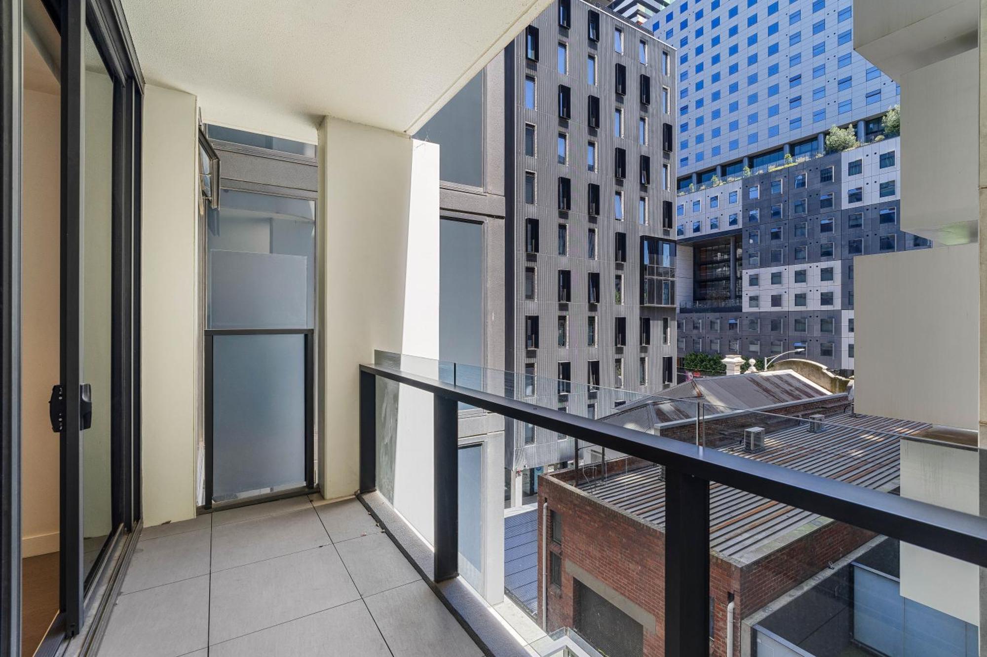The Eminence Apartments By Cllix Melbourne Bagian luar foto
