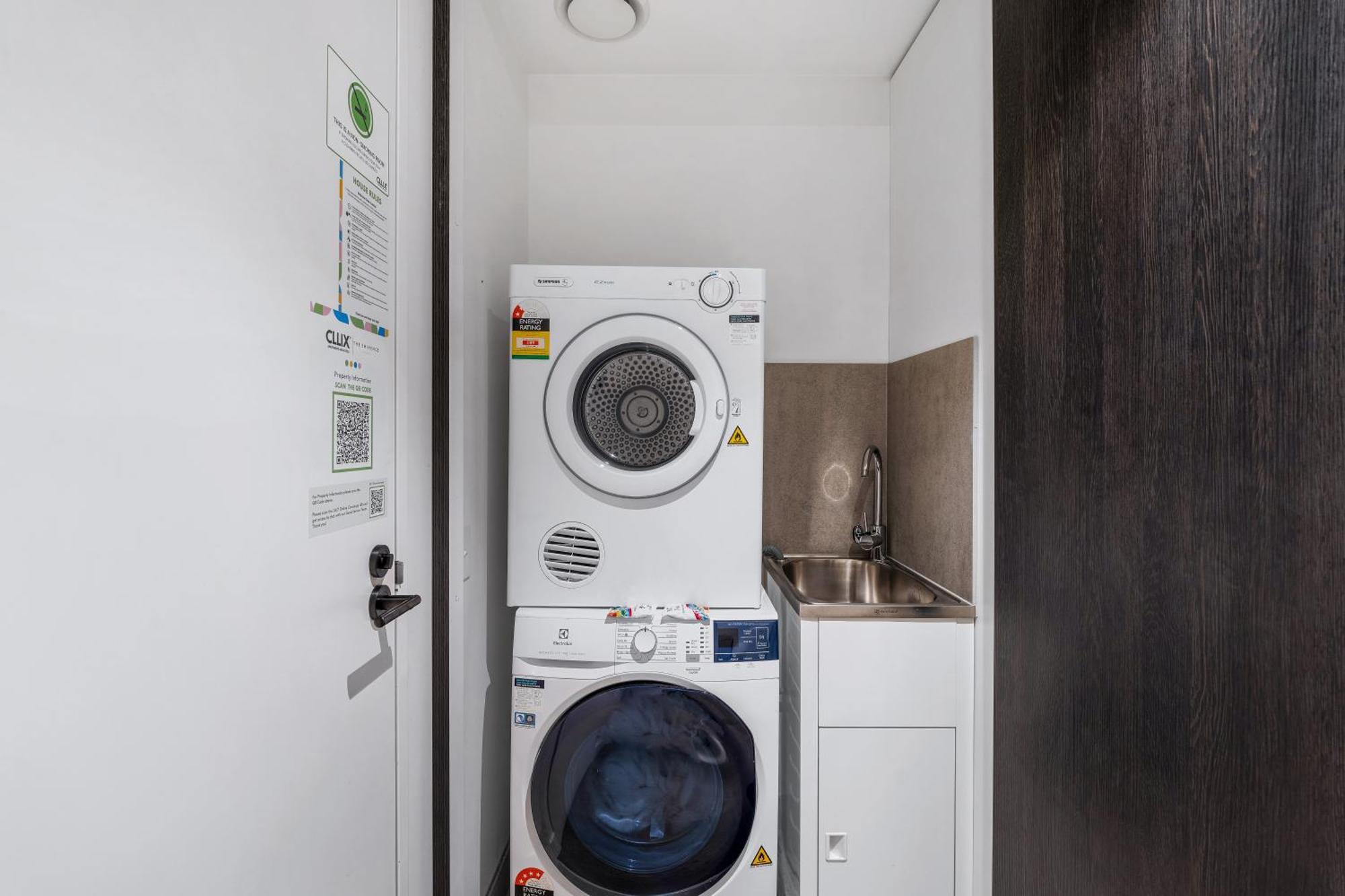 The Eminence Apartments By Cllix Melbourne Bagian luar foto