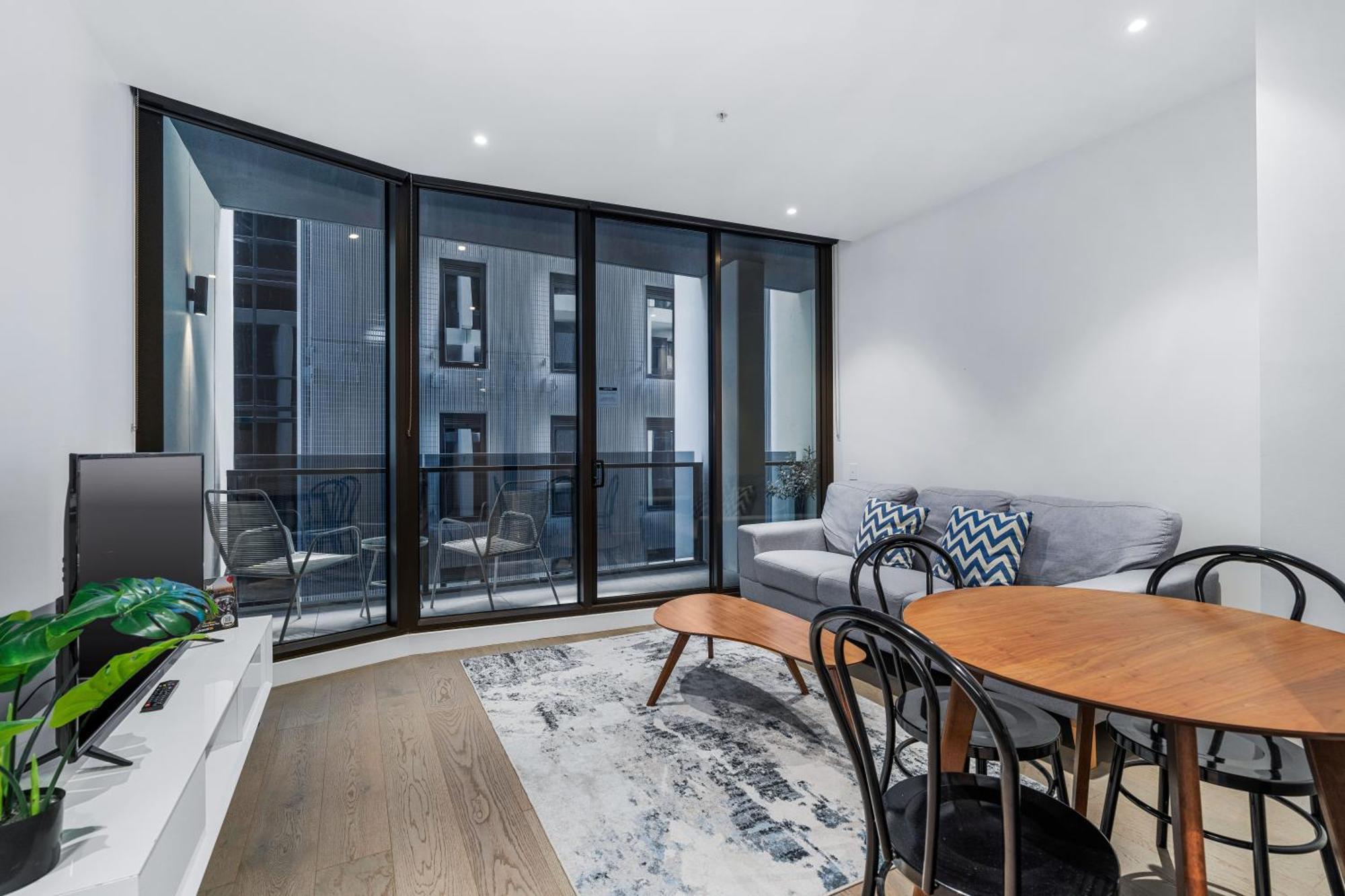 The Eminence Apartments By Cllix Melbourne Bagian luar foto
