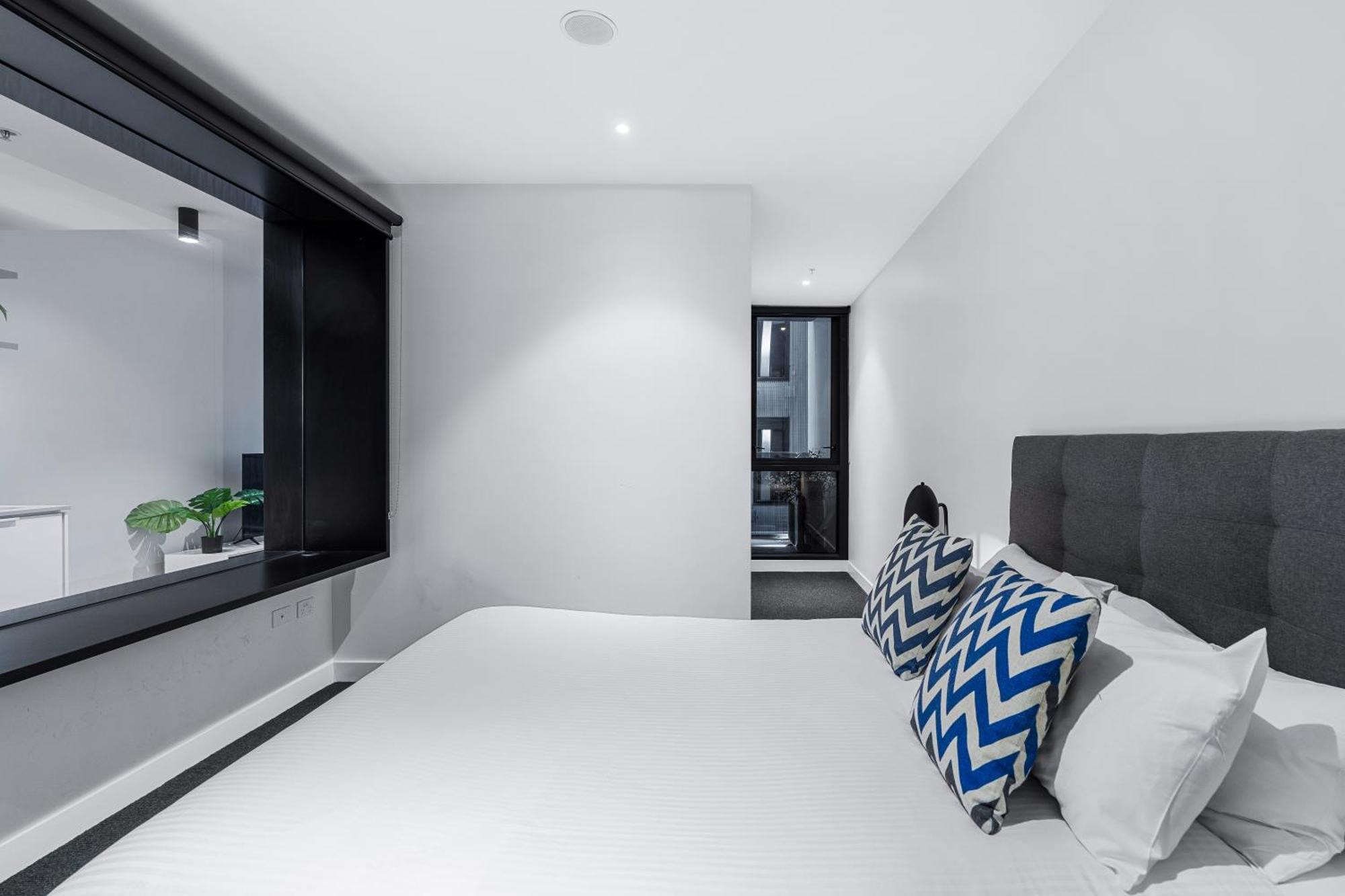 The Eminence Apartments By Cllix Melbourne Bagian luar foto
