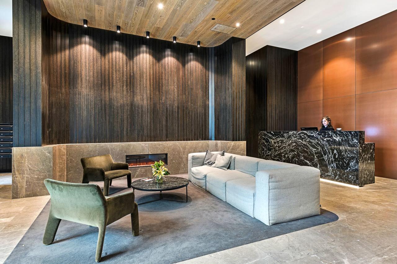 The Eminence Apartments By Cllix Melbourne Bagian luar foto